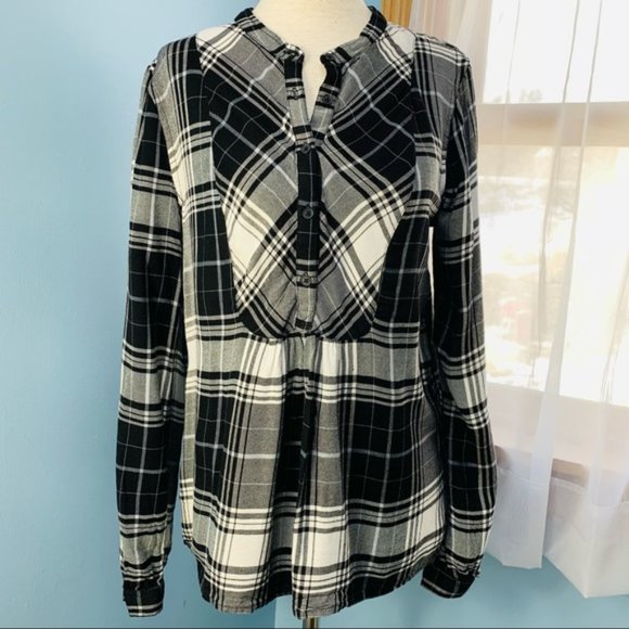 Lucky Brand Black and White Plaid Popover Top - Picture 2 of 5